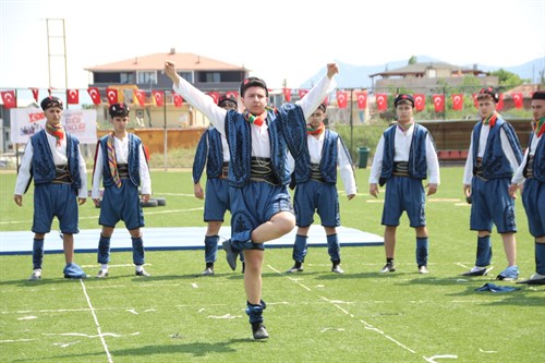 19 Mayıs Atatürk'ü Anma, Gençlik ve Spor Bayramı İlçemizde Coşkuyla Kutlandı.